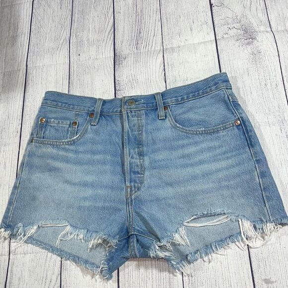 Levi's 501 Cotton Button Fly Jean Denim Shorts Distressed 31 - Picture 4 of 6
